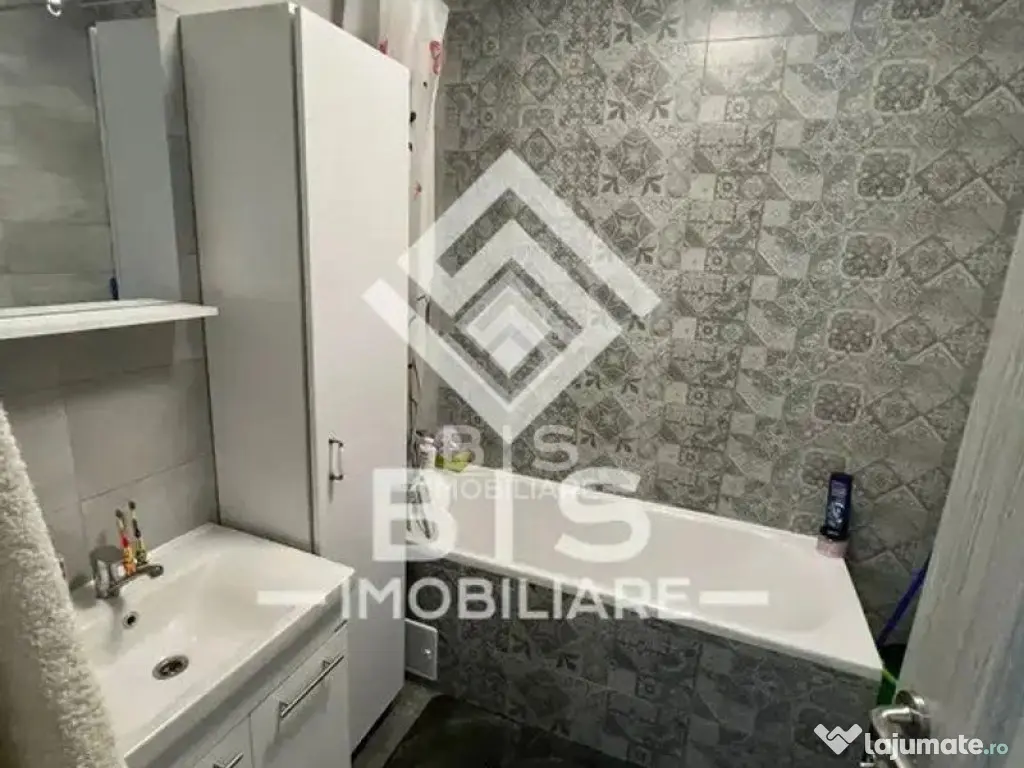 Apartament de vanzare 3 camere - zona ISU
