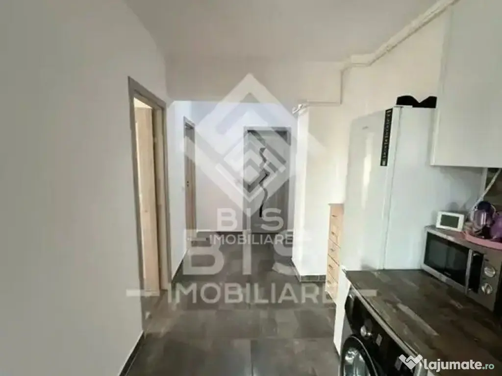 Apartament de vanzare 3 camere - zona ISU