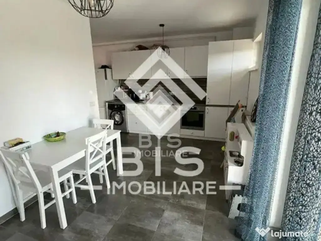 Apartament de vanzare 3 camere - zona ISU