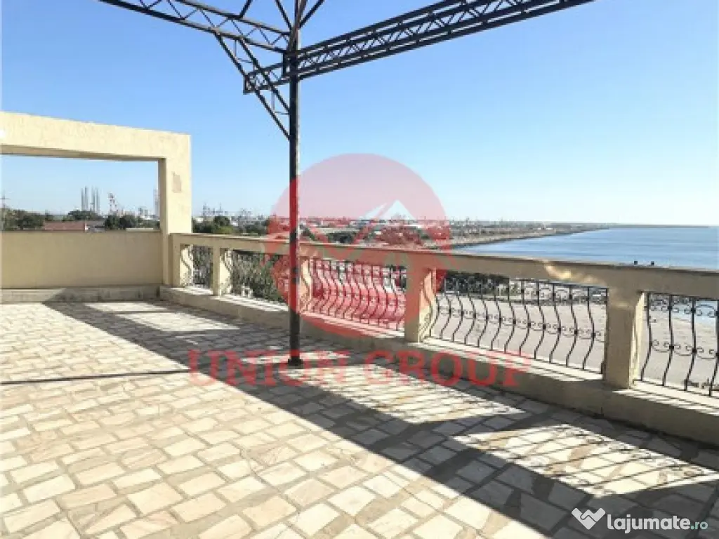 Pensiune Foarte Spatioasa cu Vedere Frontala la Mare, langa 