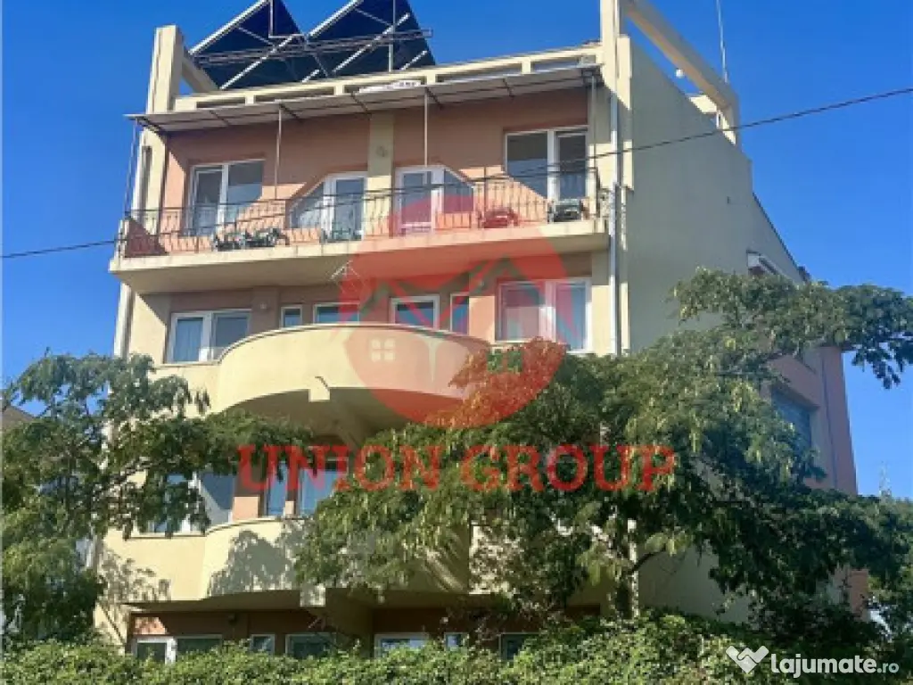 Pensiune Foarte Spatioasa cu Vedere Frontala la Mare, langa 