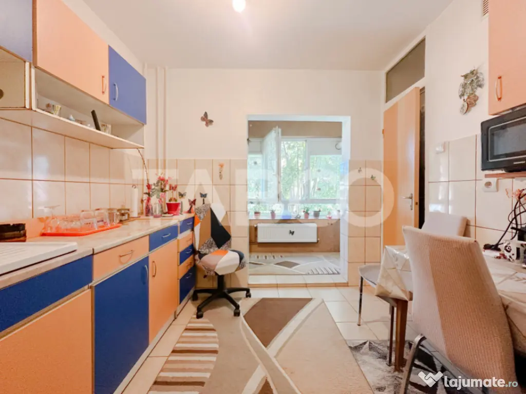 Vanzare apartament cu 2 camere decomandate cartierul Intre L 