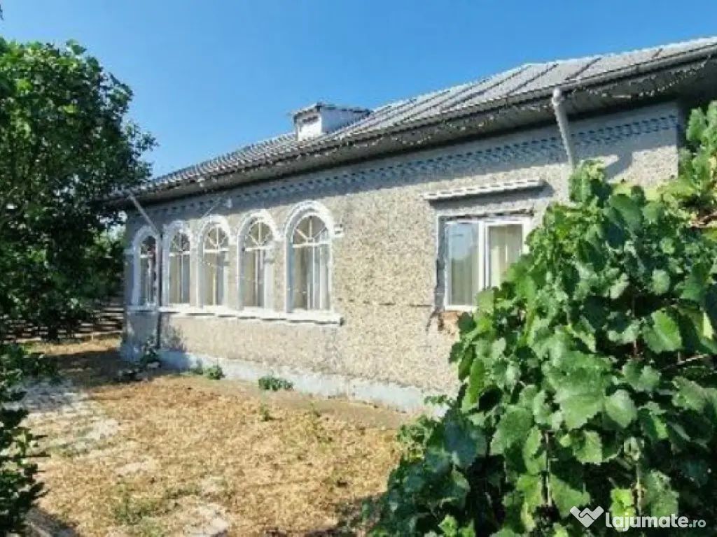 Cota de 3/6 din casa situata in comuna Curcani, Jud Calarasi 