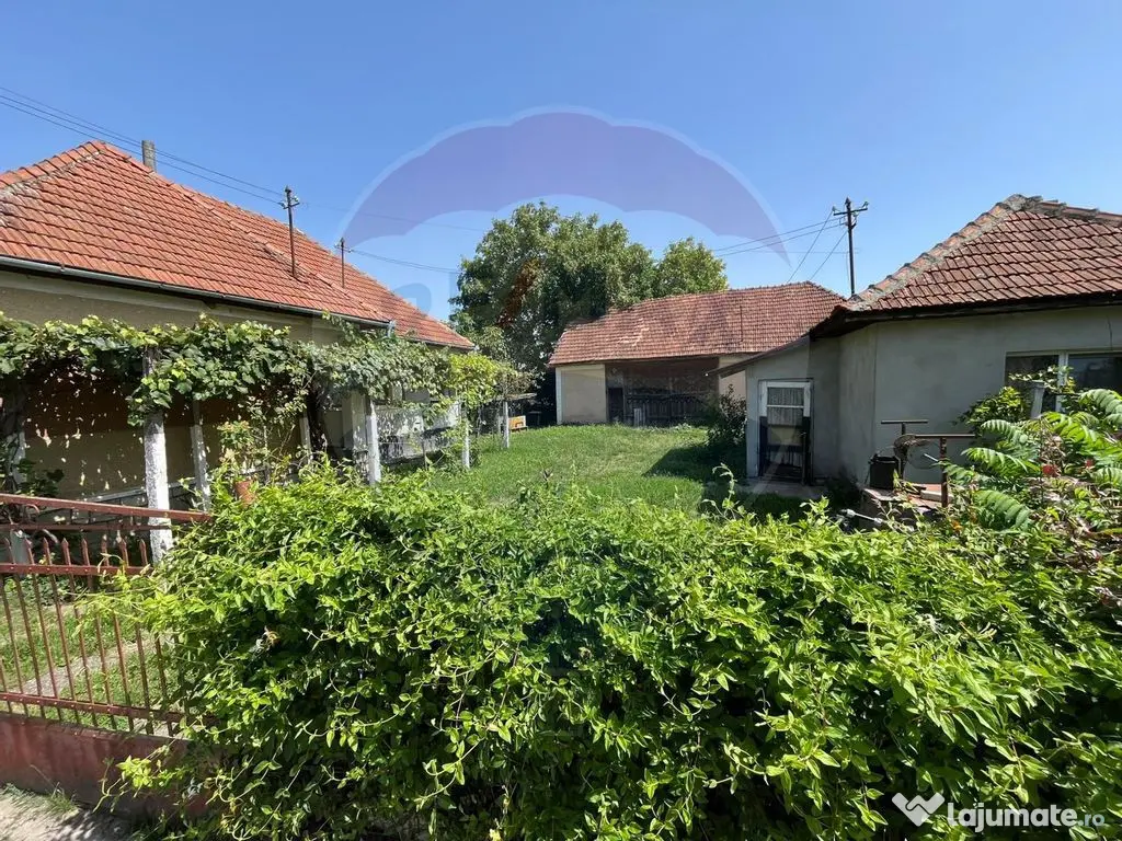 Casă de vânzare in Hideaga la drumul National 