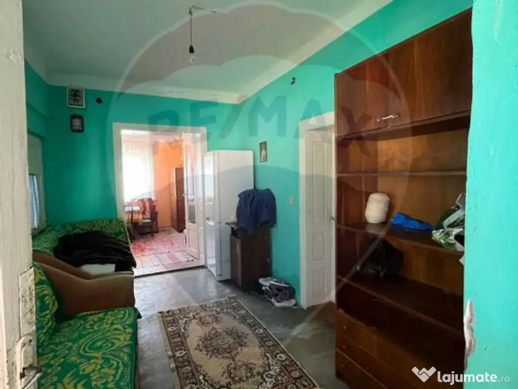 Casă de vânzare in Hideaga la drumul National 