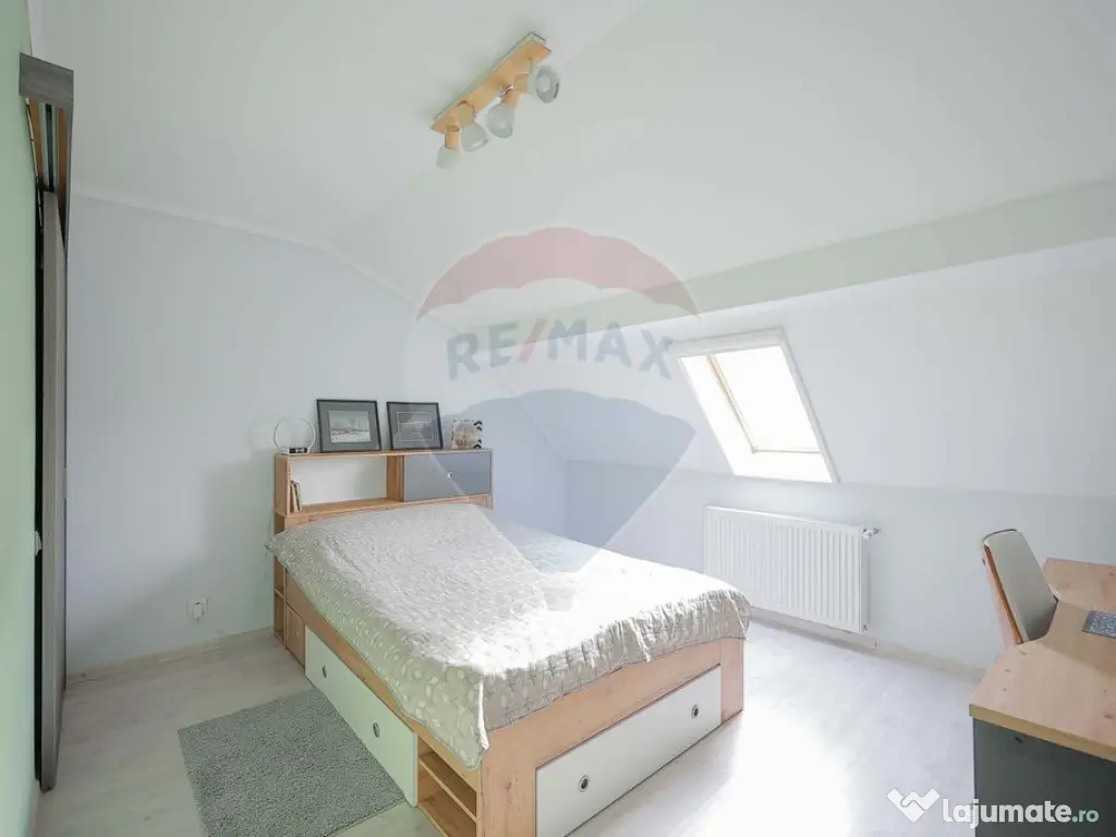 5 camere, central Nicolae Jiga, retras de la stradă, de ... 