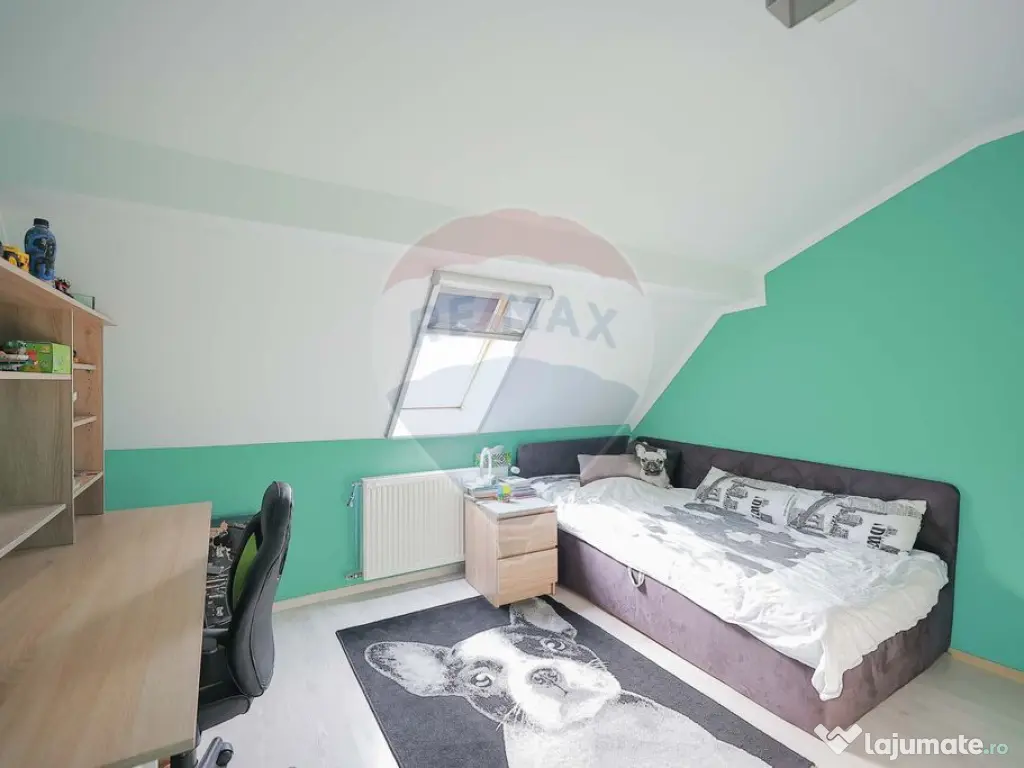 5 camere, central Nicolae Jiga, retras de la stradă, de ... 