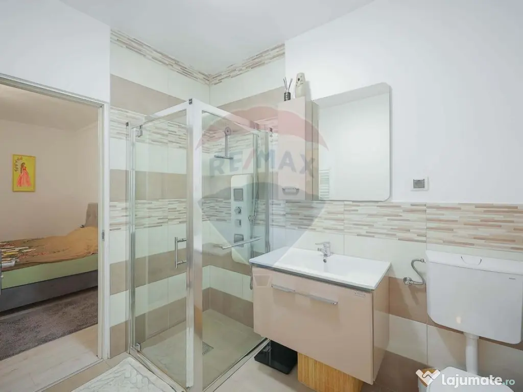 5 camere, central Nicolae Jiga, retras de la stradă, de ... 