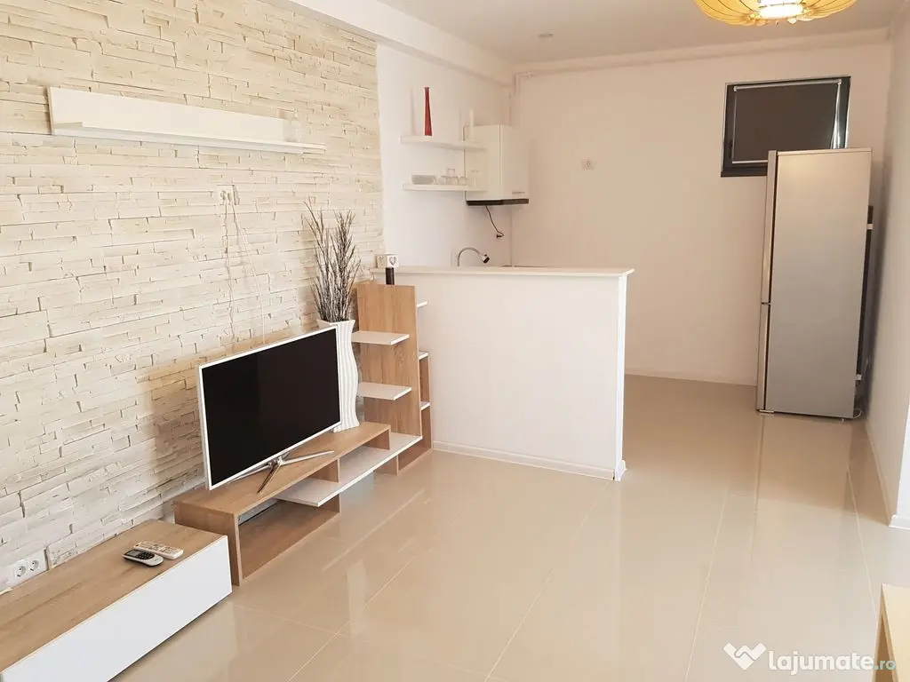 Aparthotel ,pensiune la cheie . 