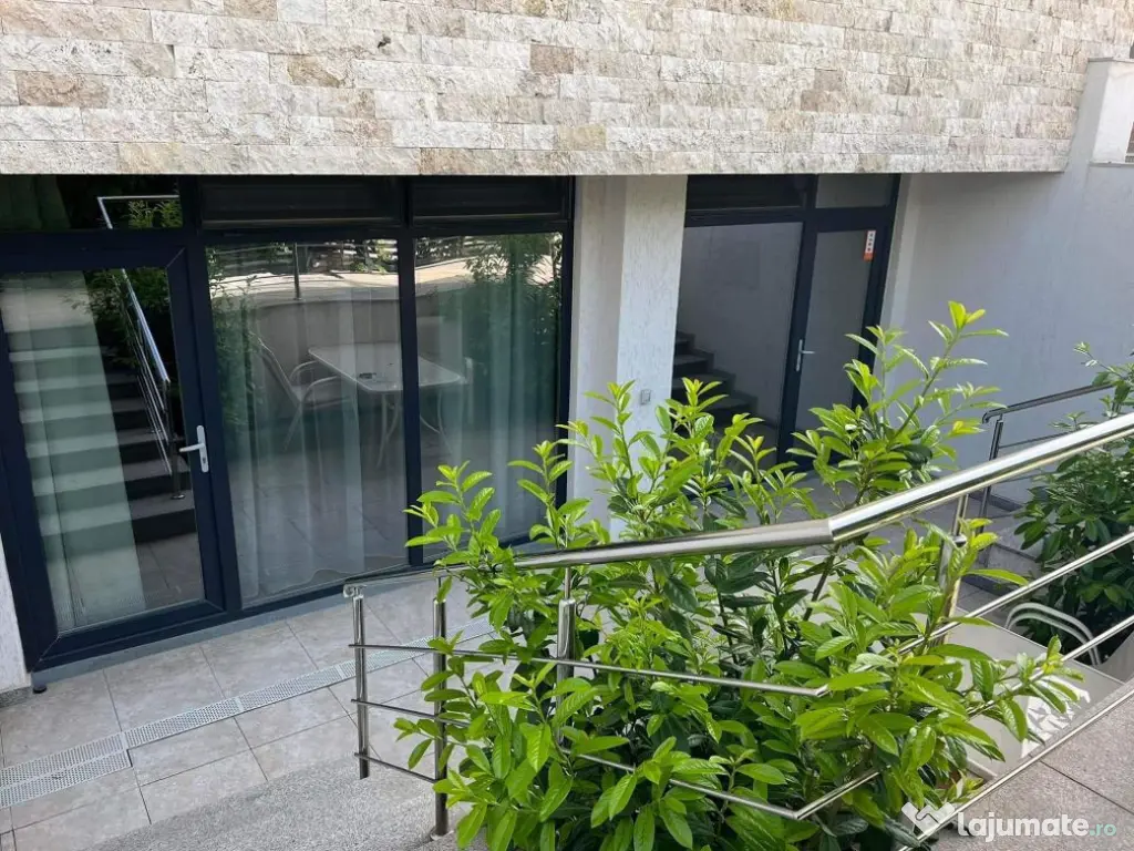 Aparthotel ,pensiune la cheie . 