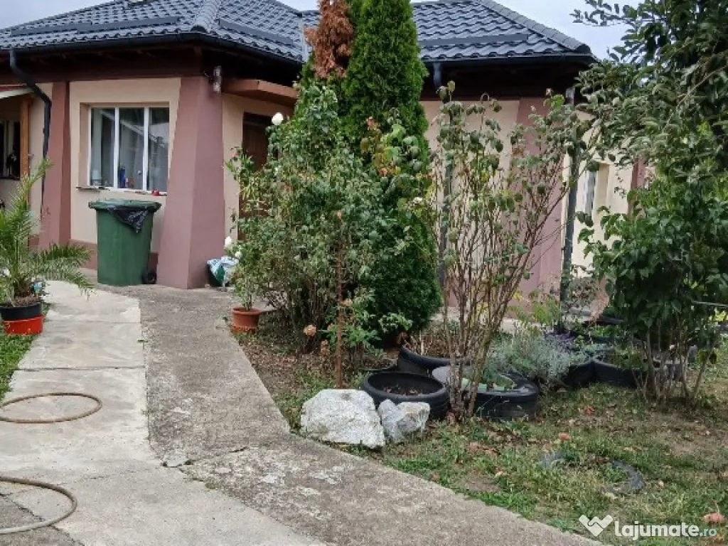 Casă la doar 5km de Ploiești, loc.Ghighiu,preț 88000€ 