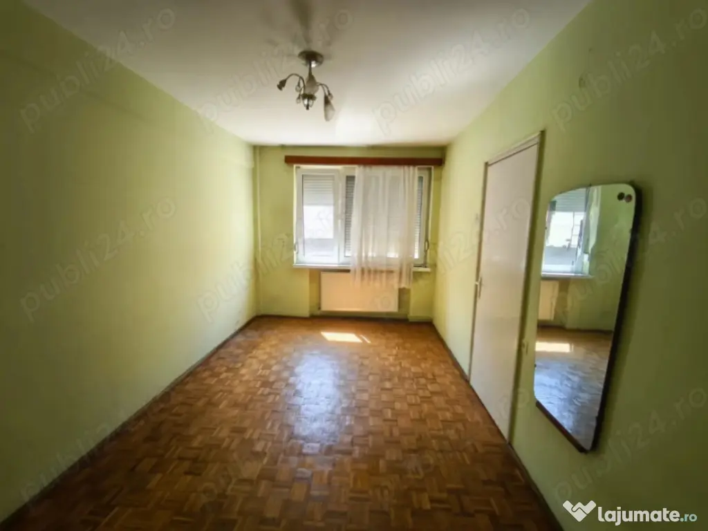 Apartament 2 camere, semidecomandat - zona Centru Civic