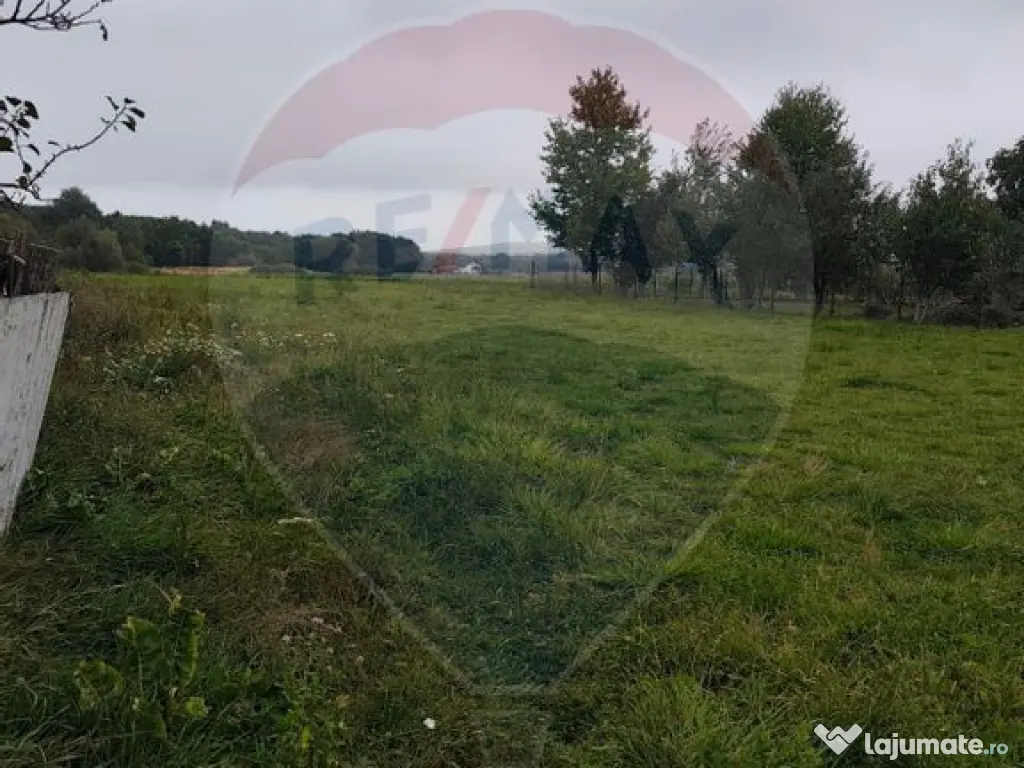 De vanzare 70 ari de teren cu casa de 82 mp 