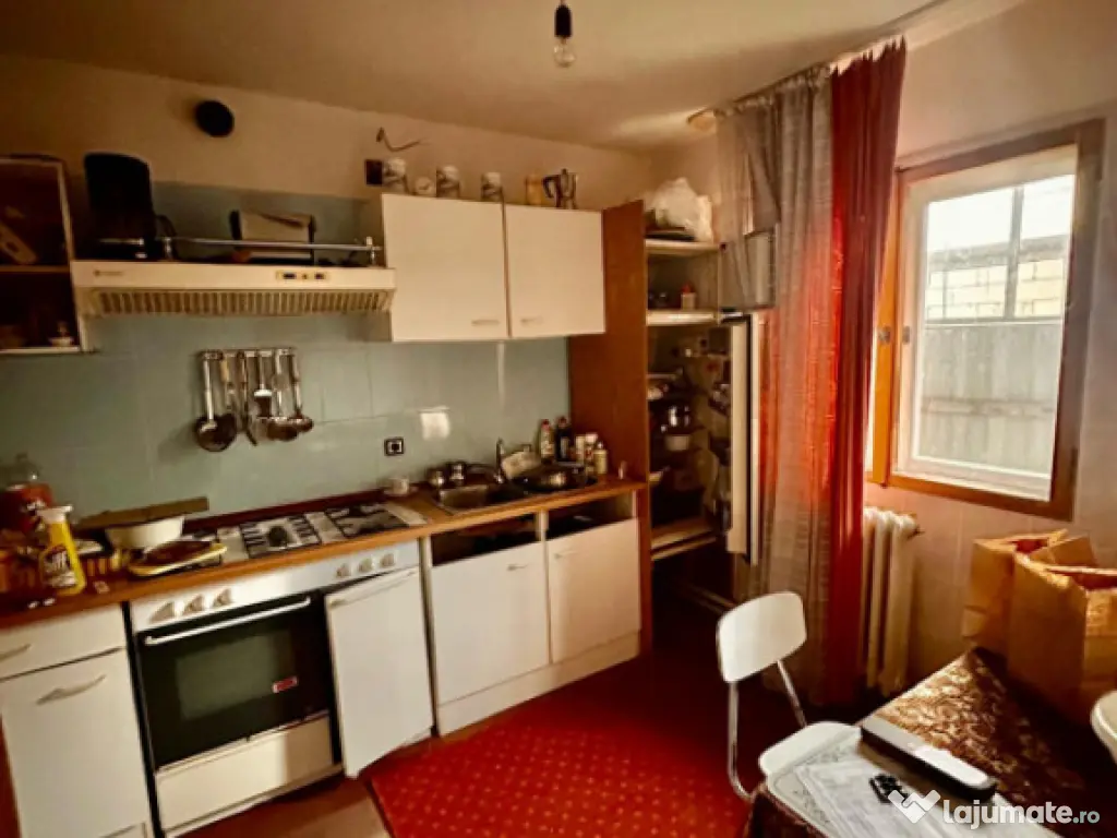 Casa, 4 camere, în zona Km 5, Constanta, 