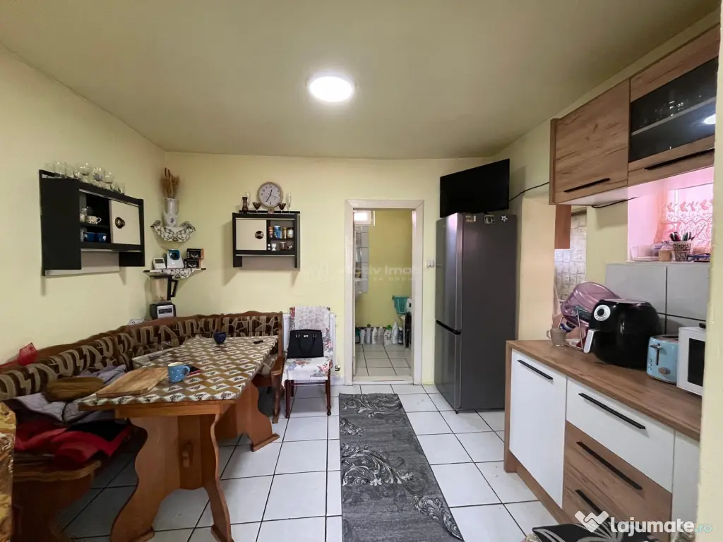 Belint, Casa, 4 Cam., 2.935 Mp. Teren