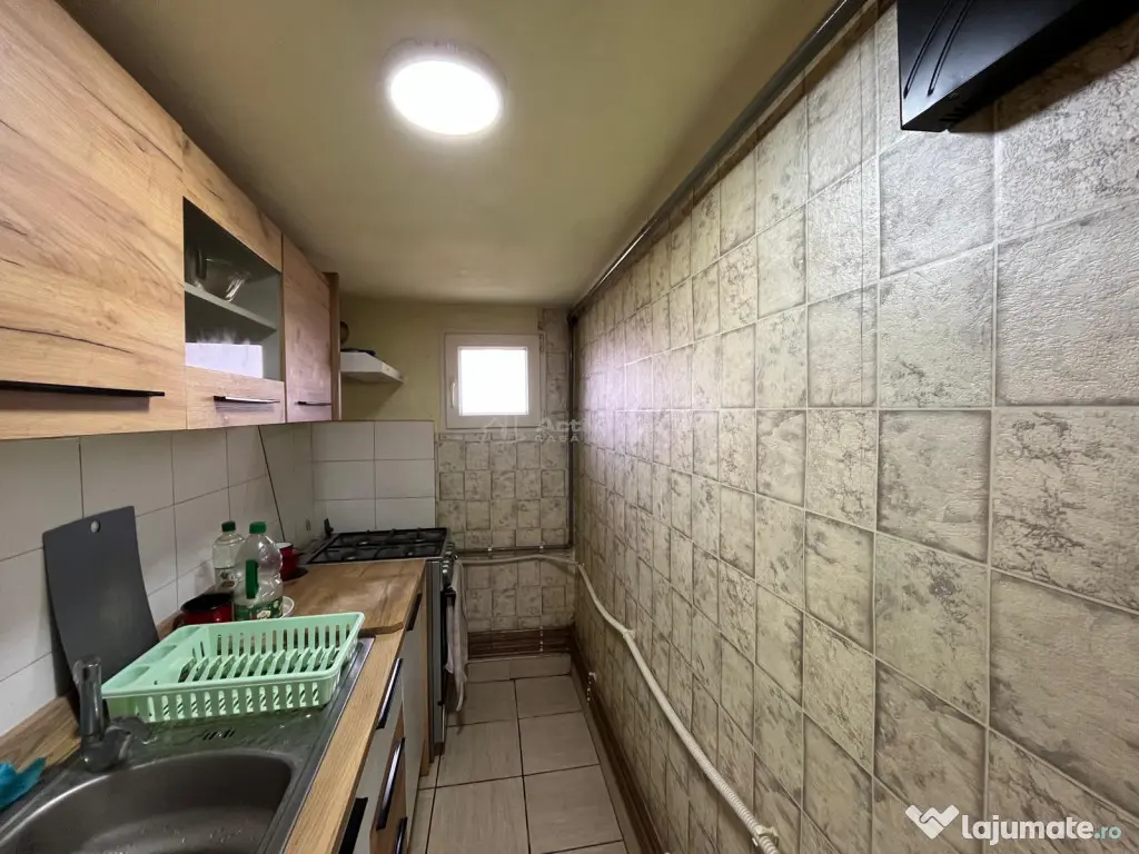 Belint, Casa, 4 Cam., 2.935 Mp. Teren