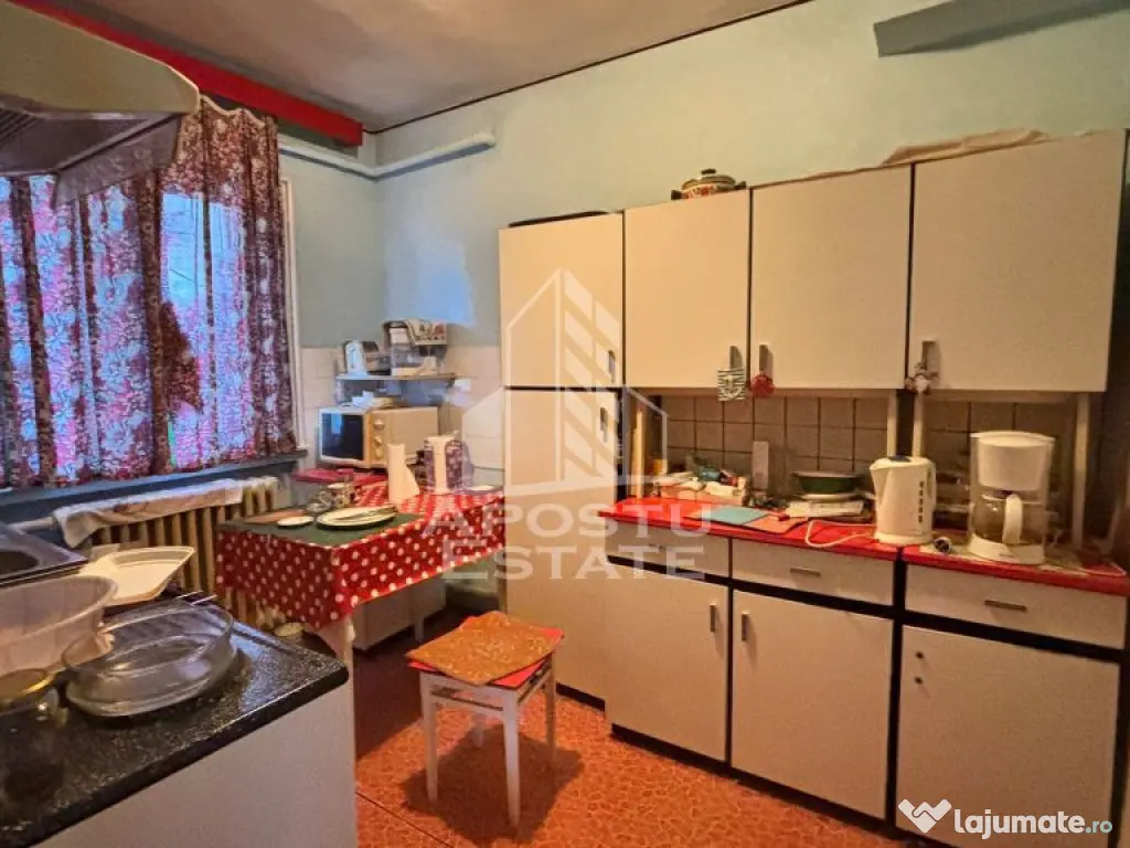 Casa individuala cu 3 camere și 2 bai, in zona Girocului 