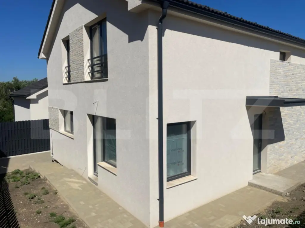 Casă cu 3 dormitoare 150.000 Euro+TVA la intrare în Dezmi
