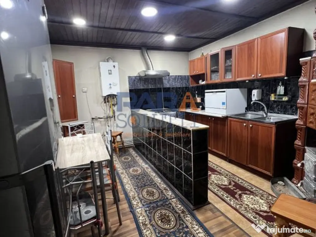 Casă Cordun, 2 dormitoare + living, 1000 mp teren 