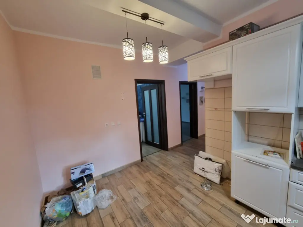 Aviatori-bloc tip vilă- 2 camere- renovat recent- boxă pe