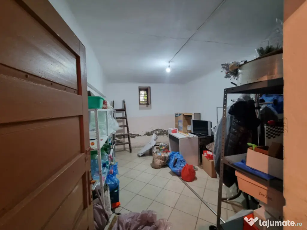 Aviatori-bloc tip vilă- 2 camere- renovat recent- boxă pe