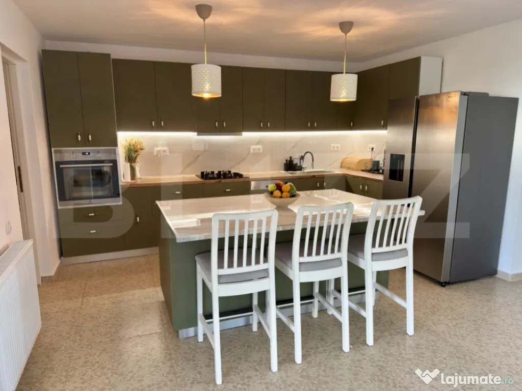 Casă Modernă, Bucov, Pe Deal