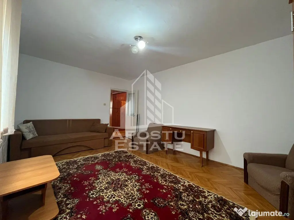 Apartament cu 2 camere, decomandat, situat in Plavat II