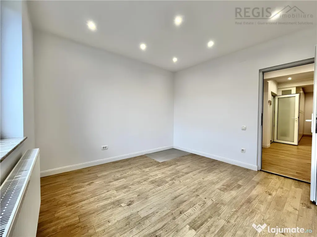 Apartament Decomandat Central cu 3 Camere potrivit unei S.C. 