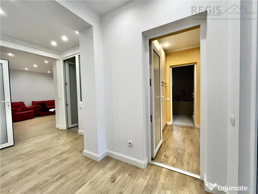 Apartament Decomandat Central cu 3 Camere potrivit unei S.C. 