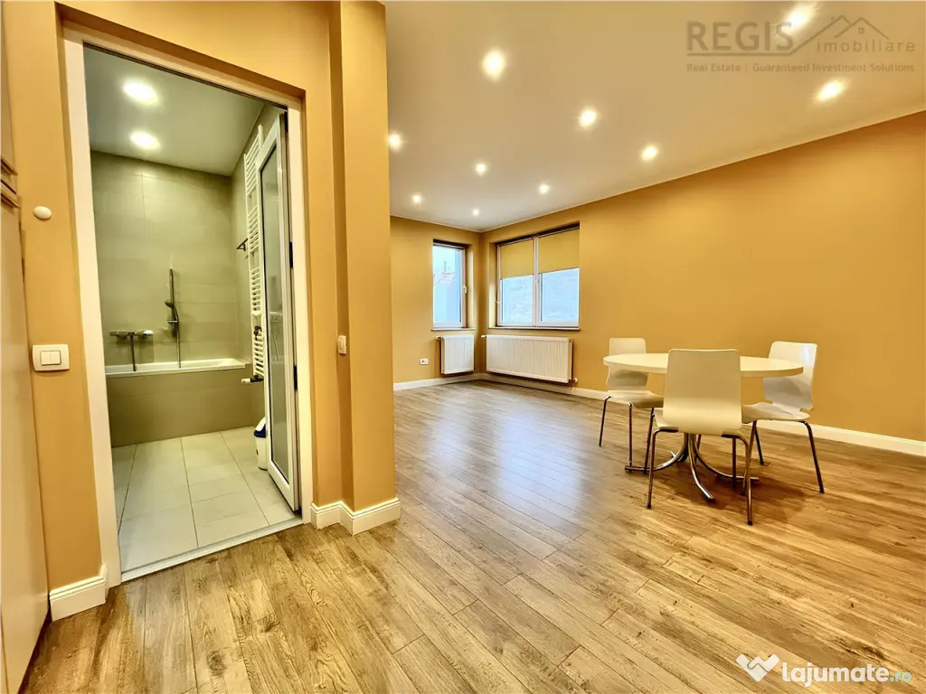 Apartament Decomandat Central cu 3 Camere potrivit unei S.C. 