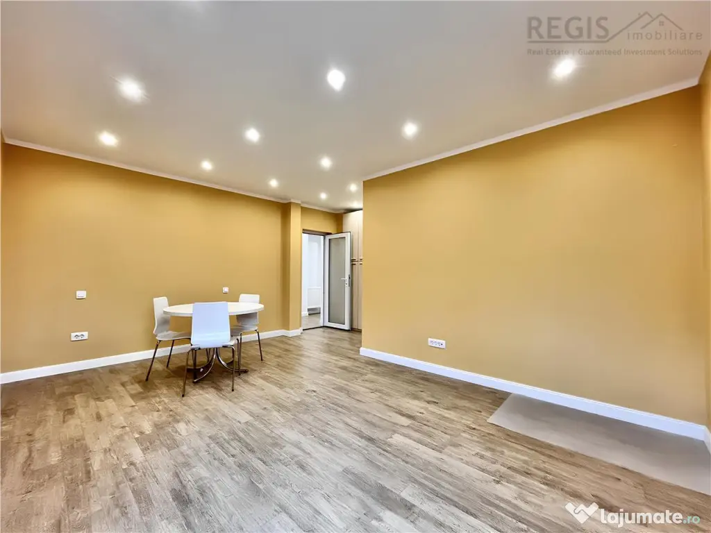 Apartament Decomandat Central cu 3 Camere potrivit unei S.C. 