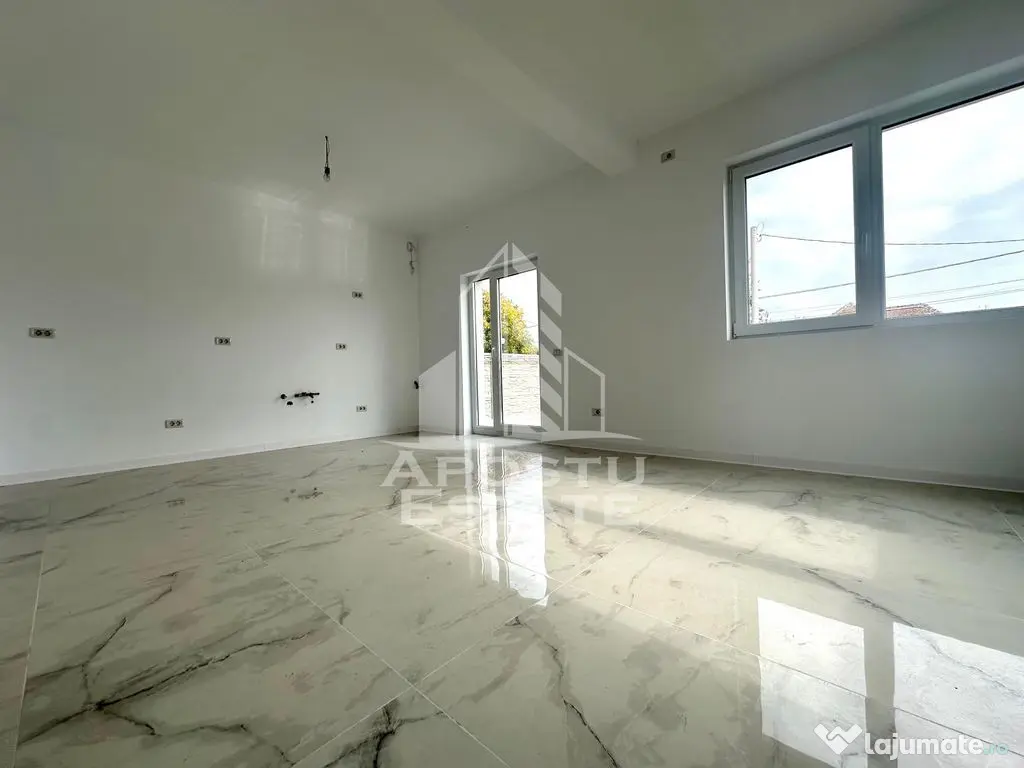 Duplex P+1, 4 camere, 2 bai, predare imediata, Utvin