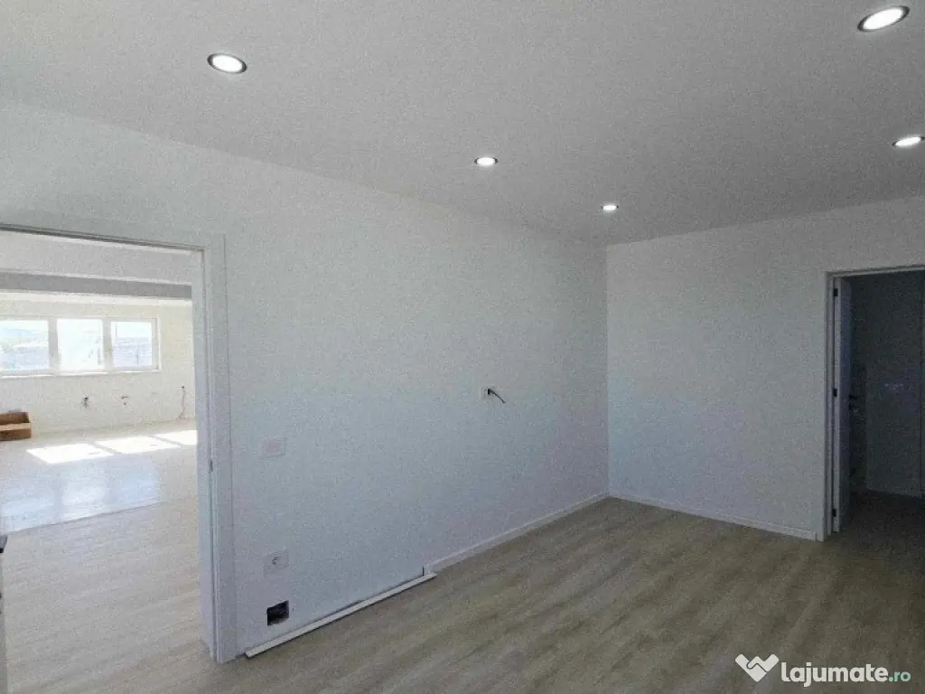 Hală nouă + clădire birouri de închiriat, zona Metro 