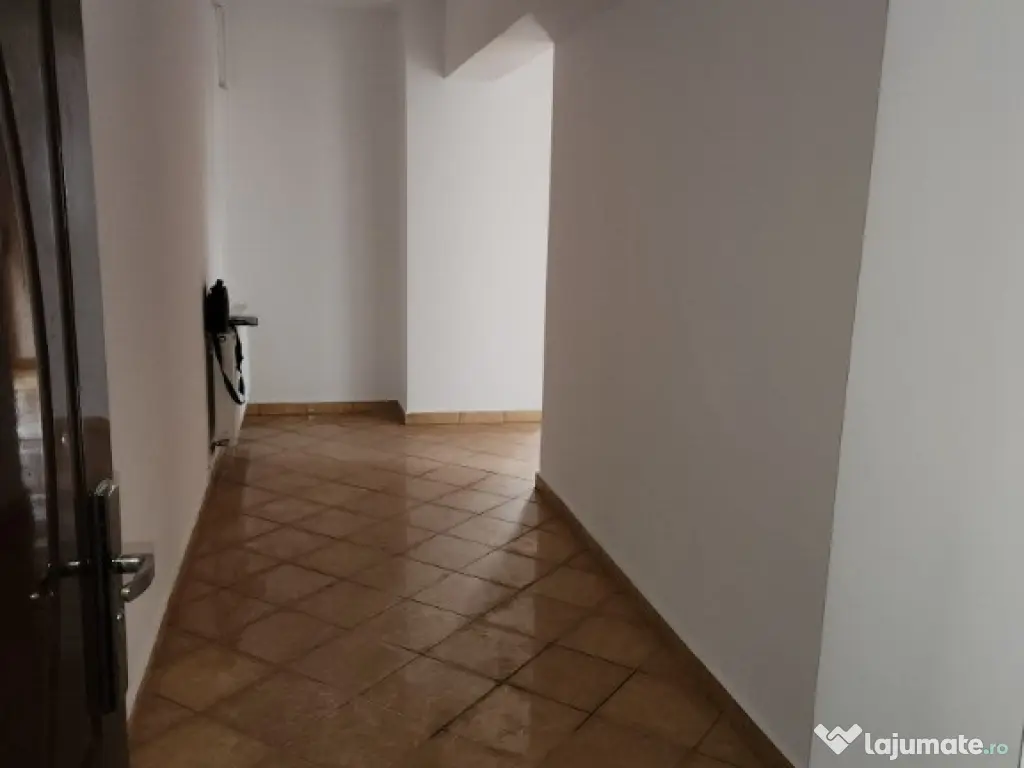 Vanzare apartament 3 camere Ploiesti - str Tudor Vladimirescu 