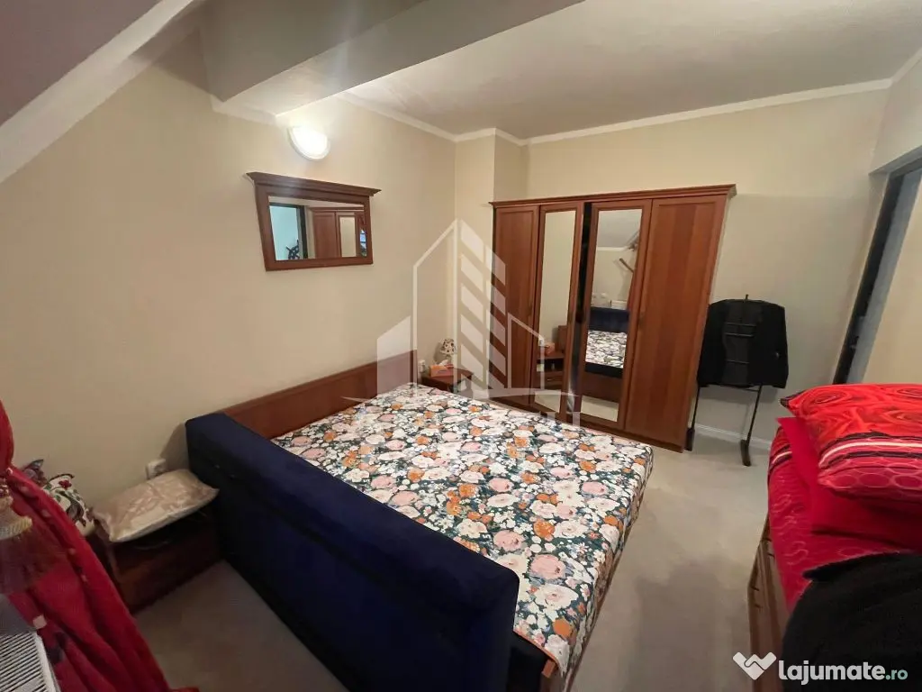 Vila tip duplex, P+1E+M, Poiana Marului 