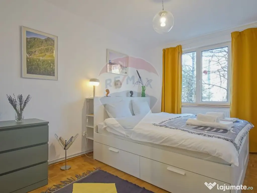 Apartament cu 3 camere de închiriat B-dul Victoriei 