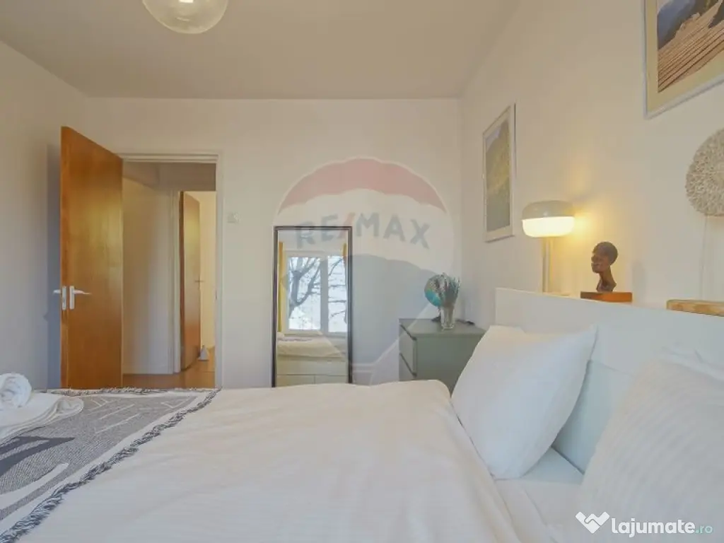 Apartament cu 3 camere de închiriat B-dul Victoriei 