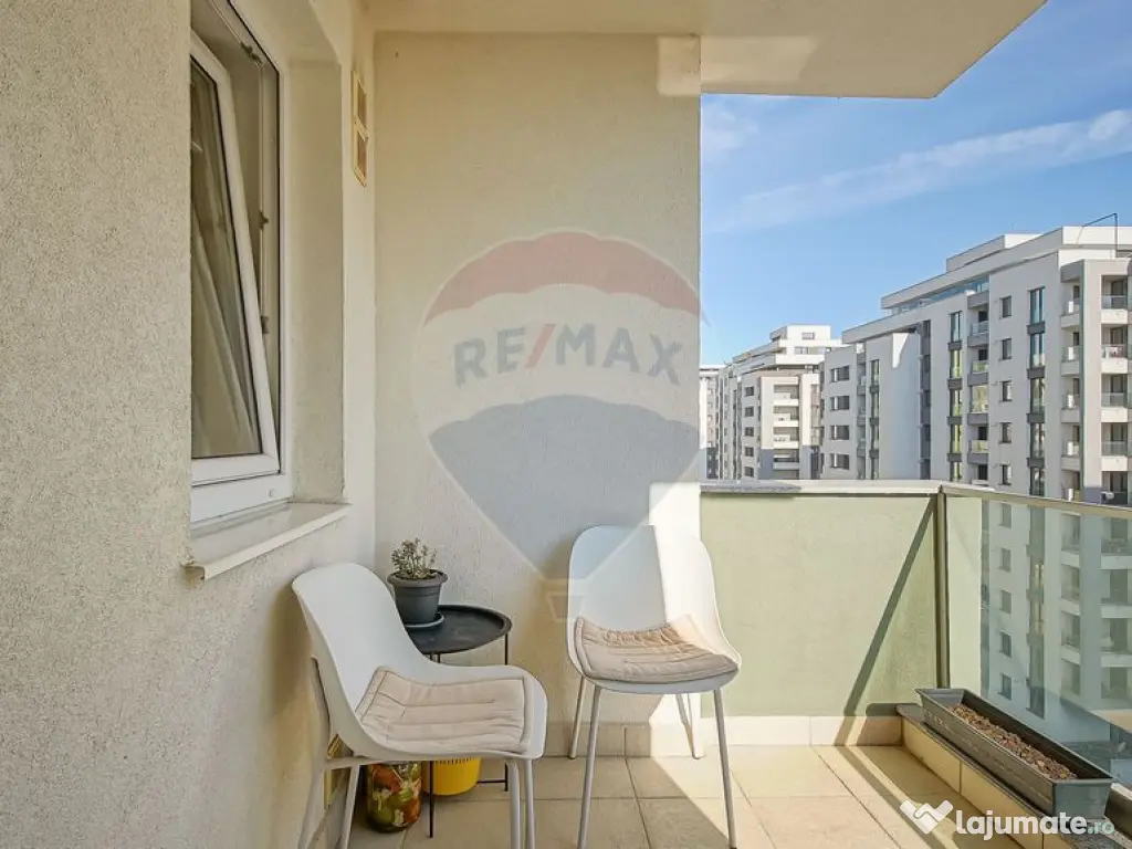 Apartament cu 2 camere și boxă de vânzare la Top City ... 