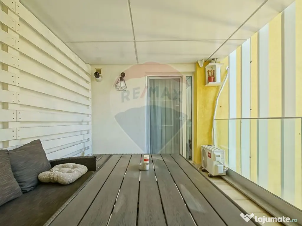 Apartament cu 2 camere și boxă de vânzare la Top City ... 