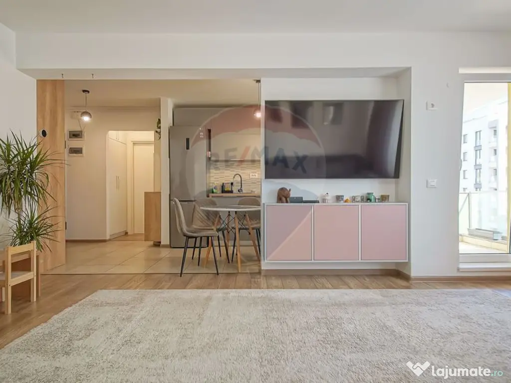 Apartament cu 2 camere și boxă de vânzare la Top City ... 