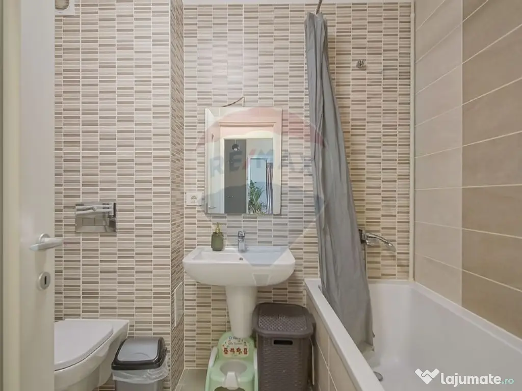 Apartament cu 2 camere și boxă de vânzare la Top City ... 