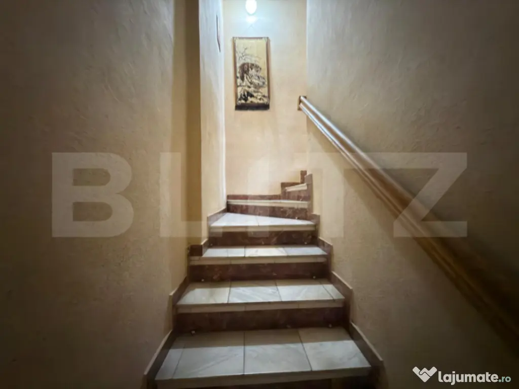 Casă de vânzare, 125 mp utili, zonă Centrală