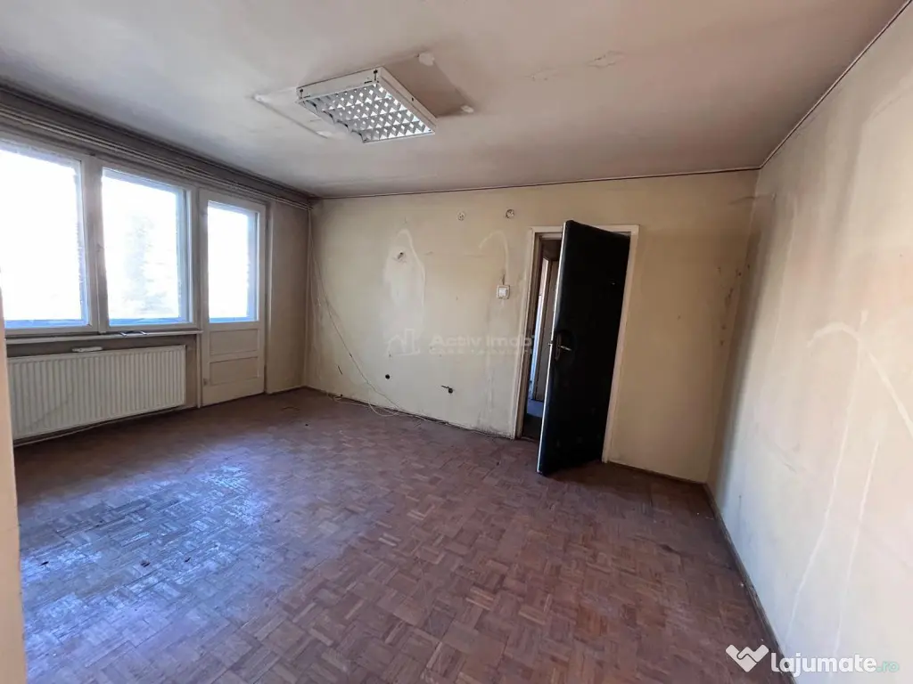 Resita, 3 Cam,cf.1 Semidec.et.1,Central