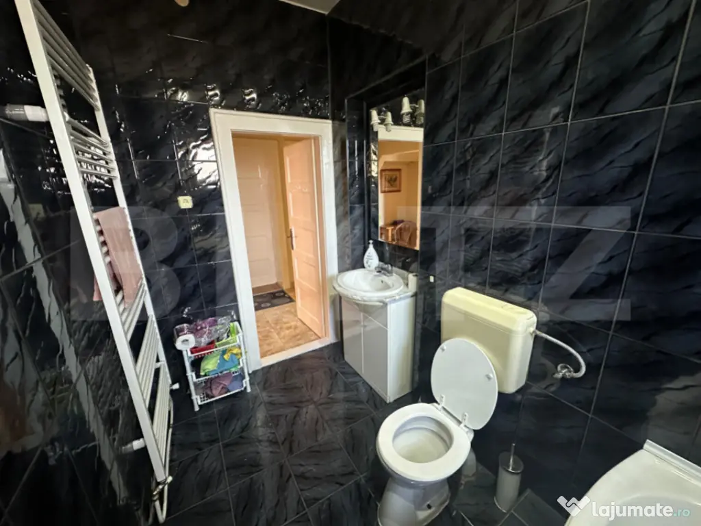 Apartament 3 camere, 223.40 mp, zona Titulescu