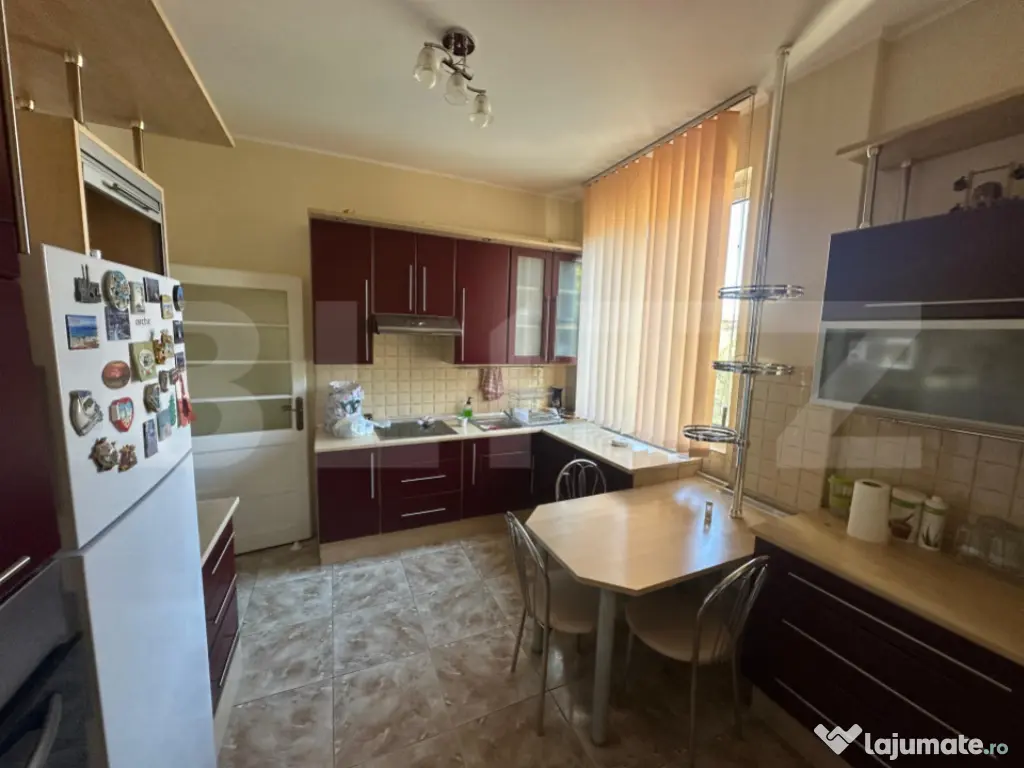 Apartament 3 camere, 223.40 mp, zona Titulescu