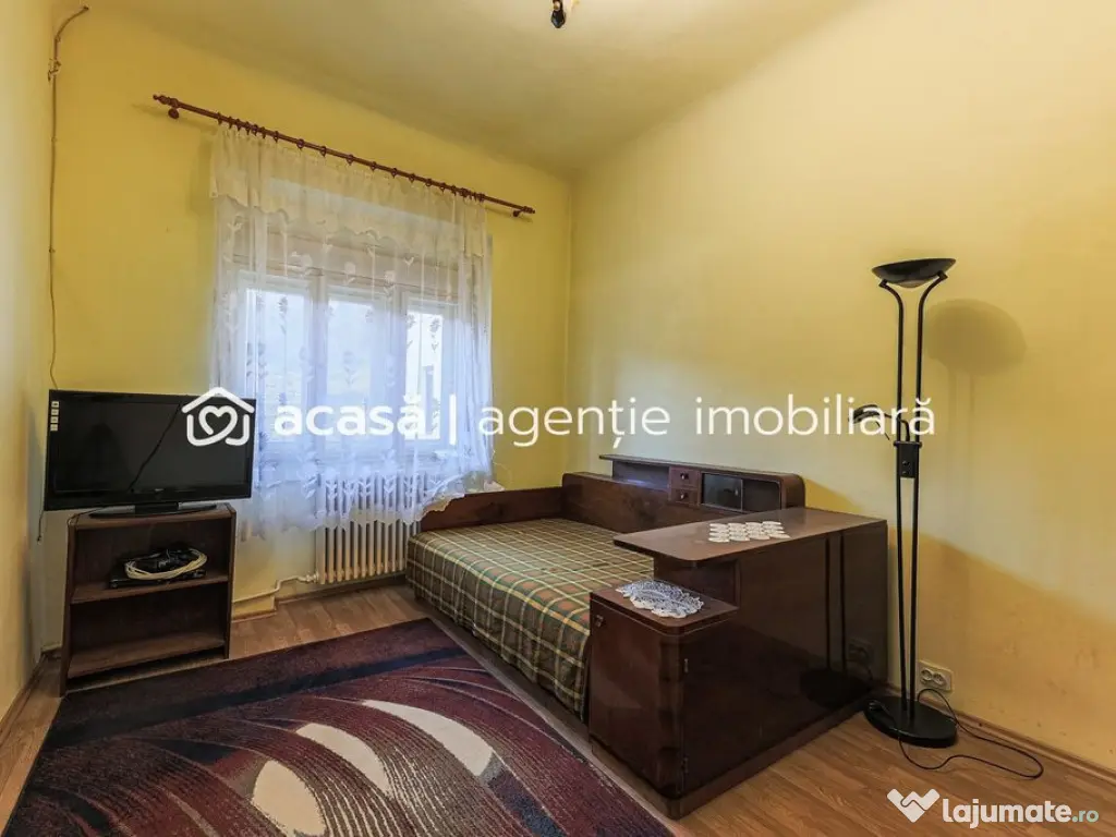 Un etaj întreg. Trei unități. O singură decizie bună. 