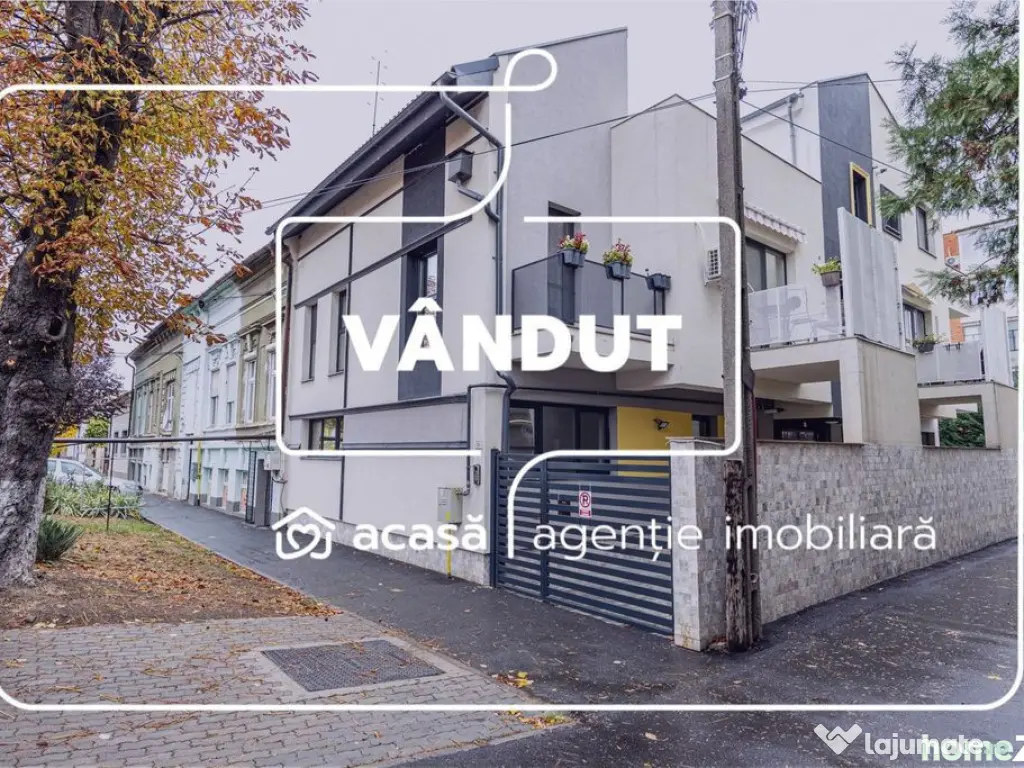 VÂNDUT! Apartament nou, ultracentral, cu loc de parcare ...