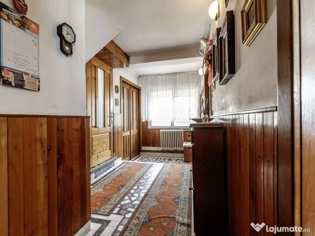 Casă din cărămidă cu 8 camere – zonă liniștită, ... 