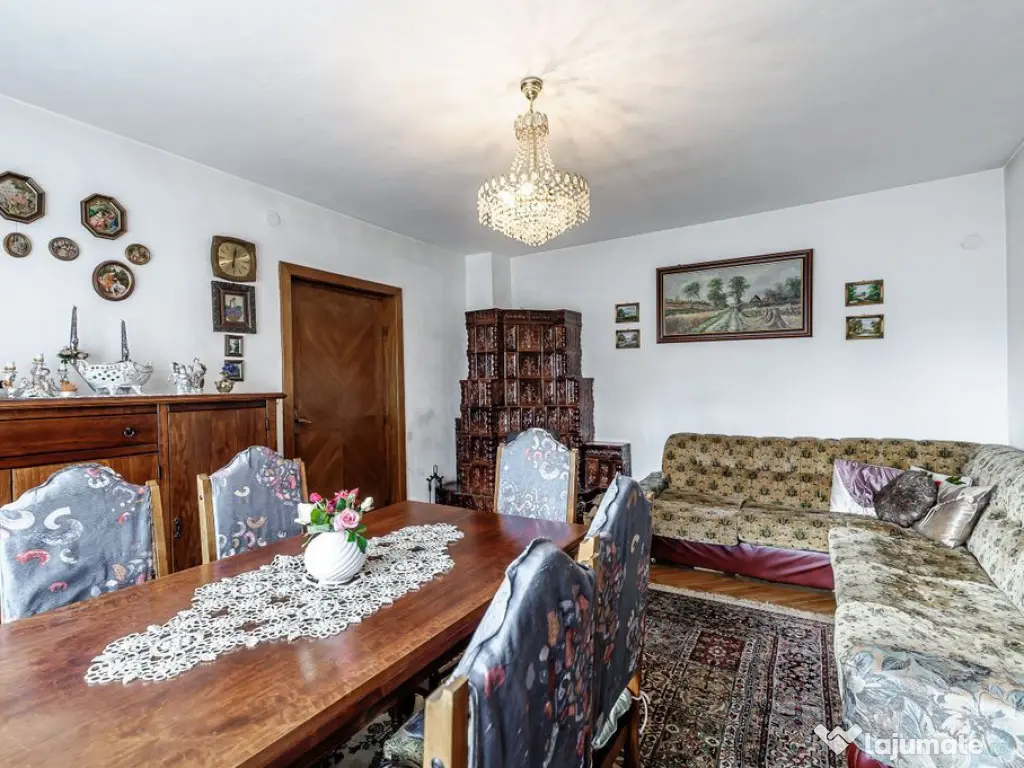 Casă din cărămidă cu 8 camere – zonă liniștită, ... 