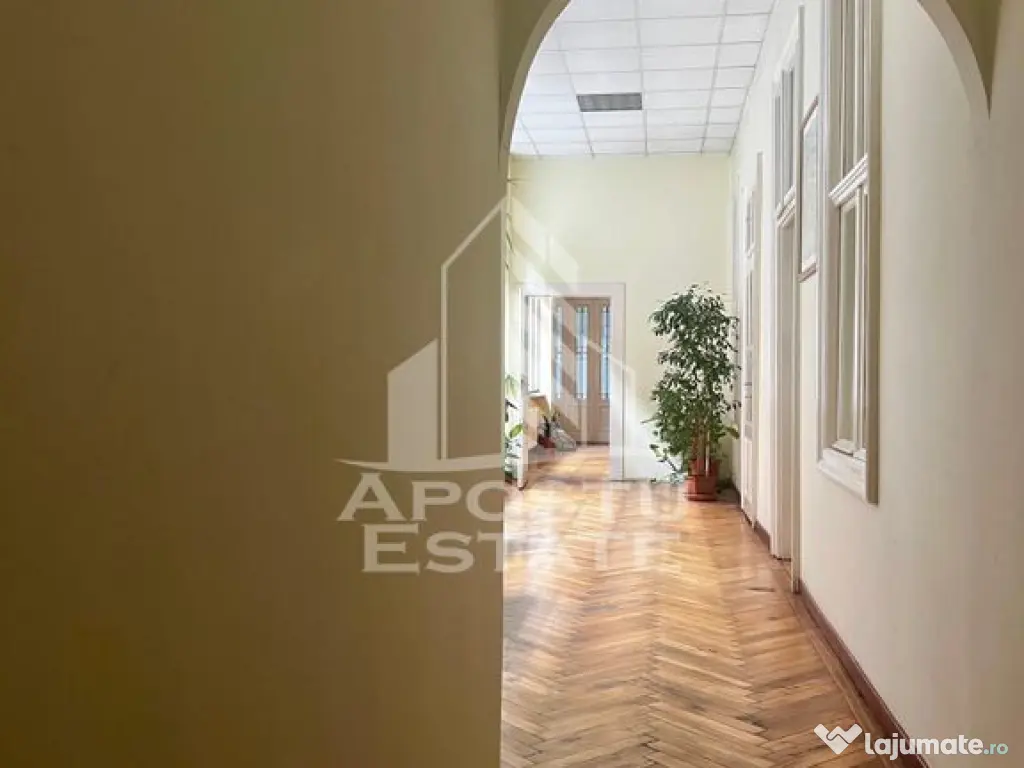 Apartament cu 5 camere,zona Ultracentral
